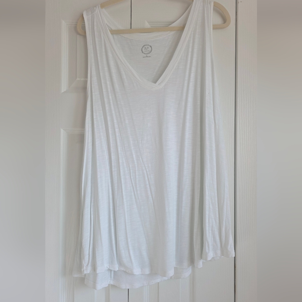 Maurices White V-Neck Tank Top